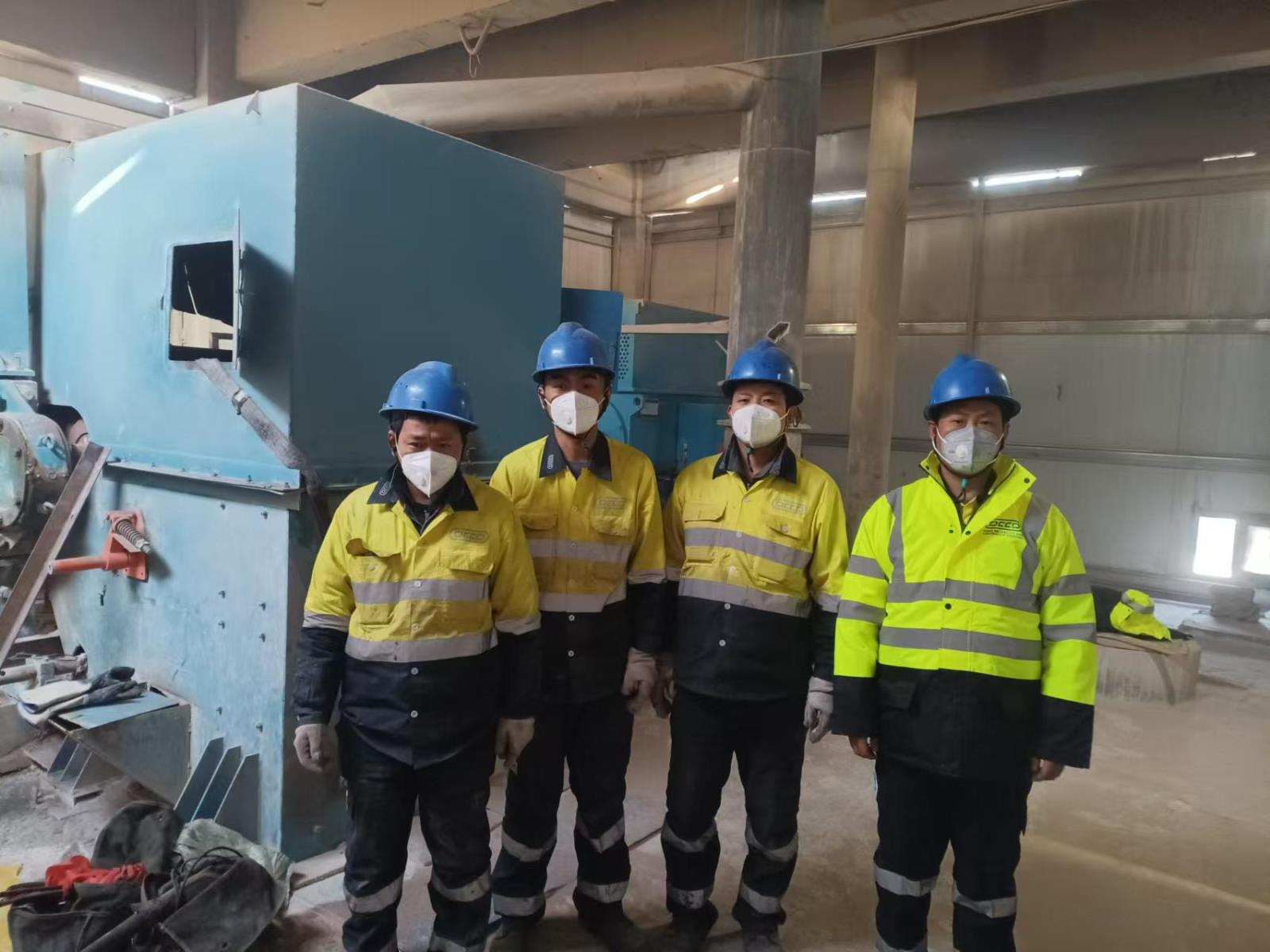 輸送機(jī)滾筒冷粘包膠施工流程